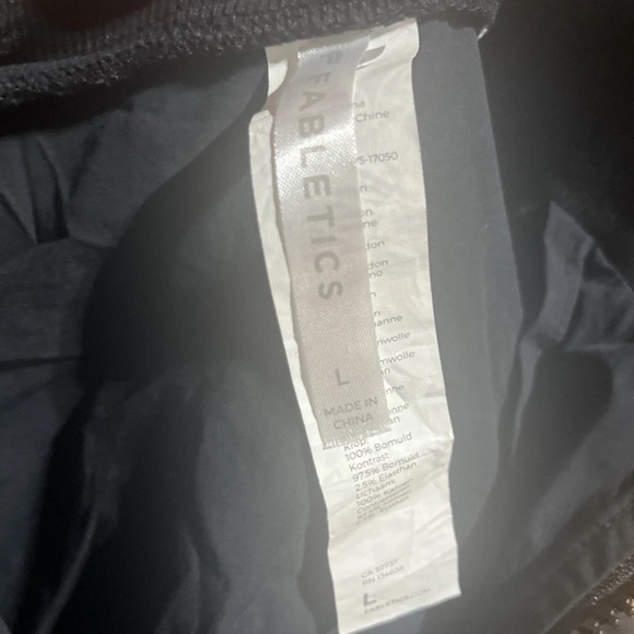 Fabletics Jayda Jacket Womens L Black Full Zip Lightweight Long Sleeve Pockets - Picture 5 of 5